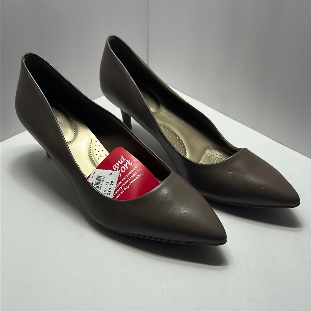 Dexflex Comfort Taupe Heels 13W